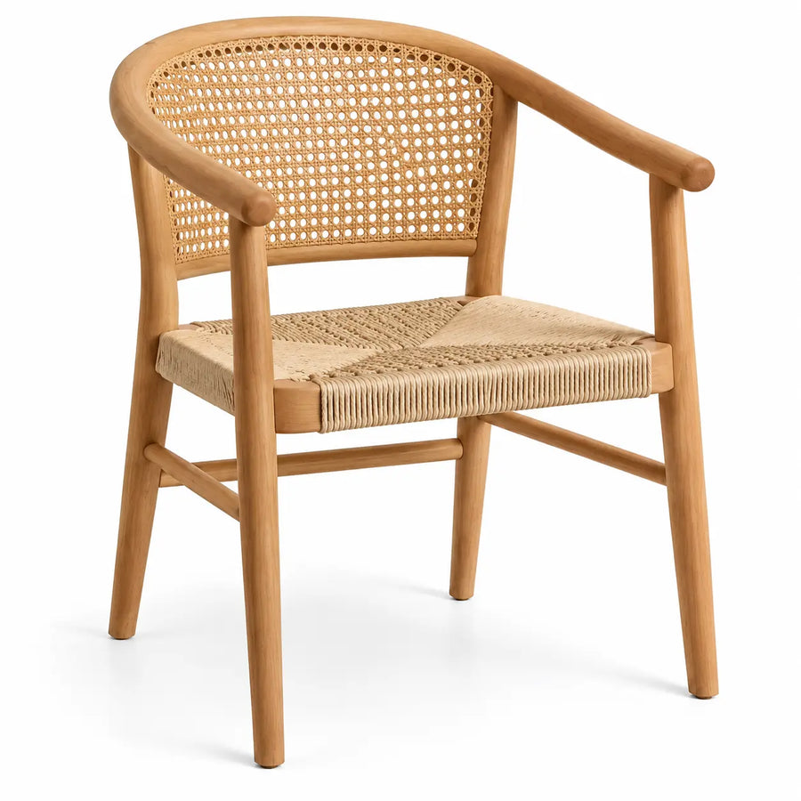 Silla con respaldo con detalles de entramado, marrón